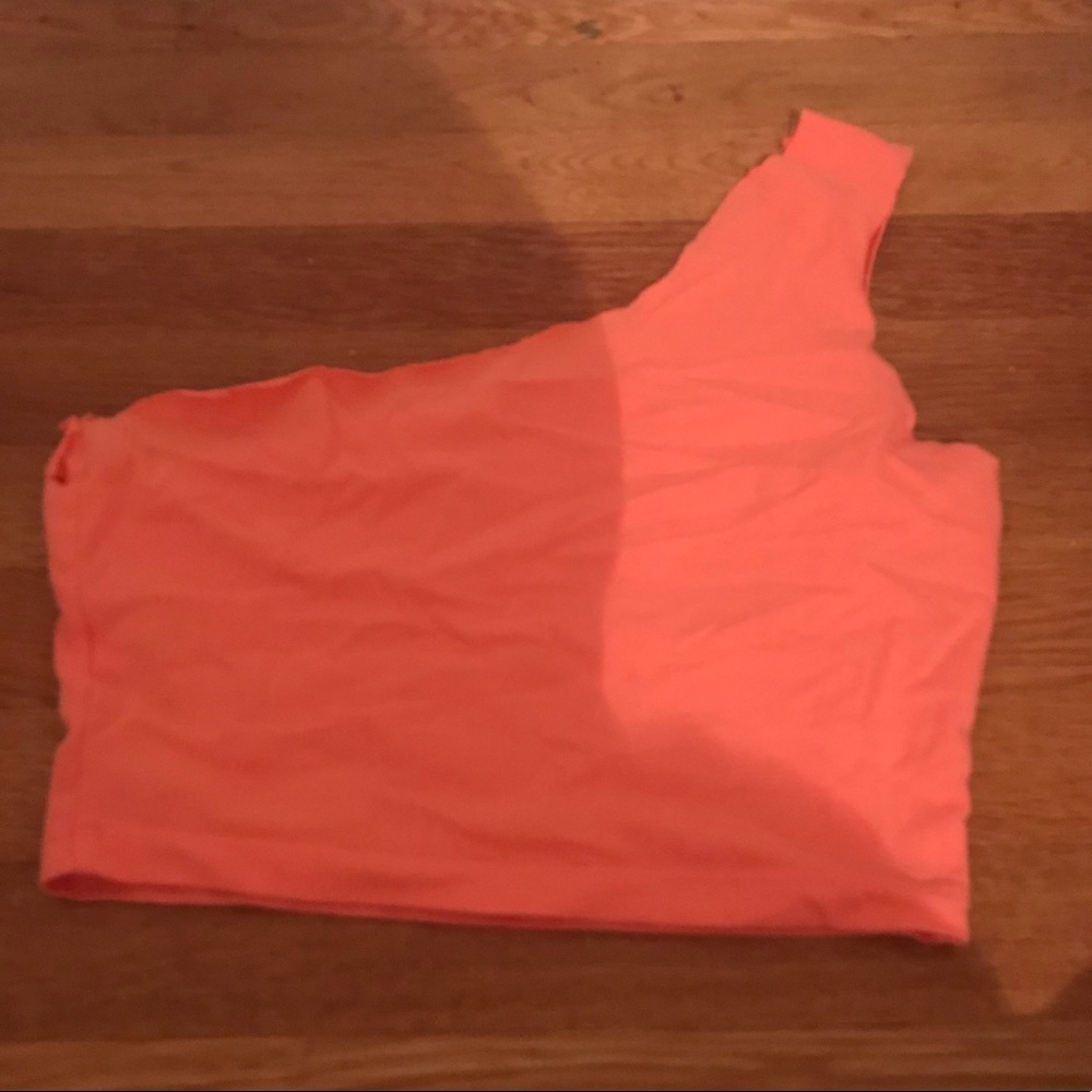 one shoulder top